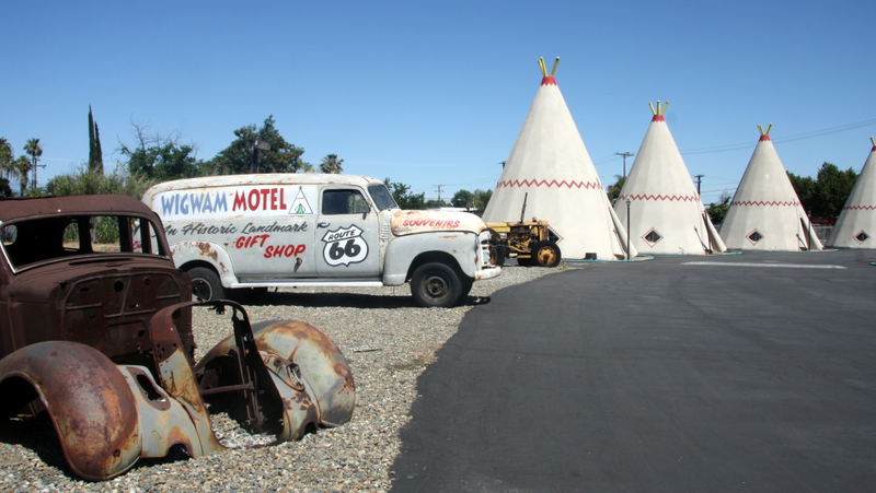 Illustration for article titled A Road Trip Down Route 66 Is Corny, But It's Also Necessary